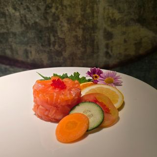 Tartare salmone