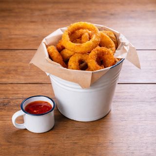 1 ვედრო ხახვის რგოლები