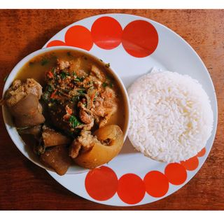 White rice and goat meat peppersoup