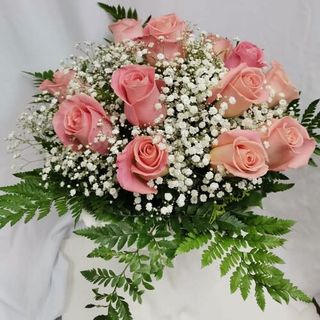 Ramo De Doce Rosas Rosas