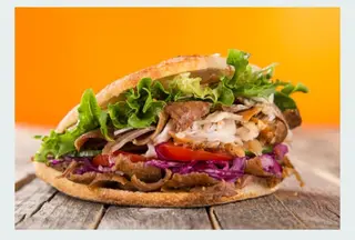 6. Kebab Mixto (Pollo Y Ternera)