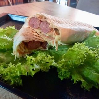 Ход-дог в лаваші 2 сосисками (230г)( молочна або баварська)