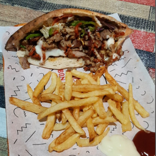 Sandwich Chawarma ساندوتش شاورما