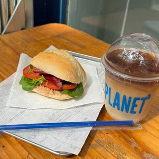 Bubble tea/ Café +Bocata (S)