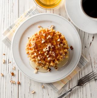 Мед и орехи гофрета (290г)