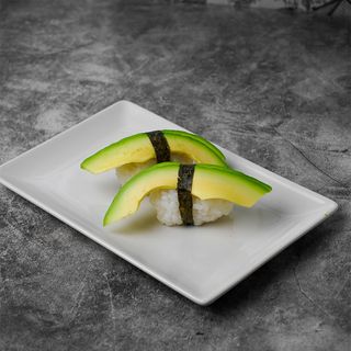 Nigiri De aguacate