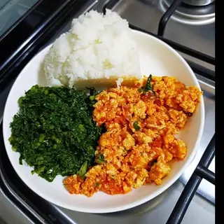 Eggs with ugali