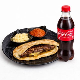 Punjena pljeskavica + Coca-Cola