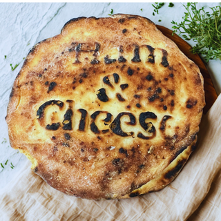 Sandwich cu sunca de curcan si branza Gouda