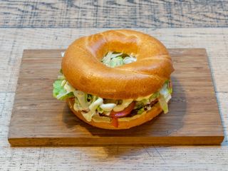Bagel burger