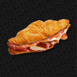 Croissant De Jamón Serrano Y Tomate