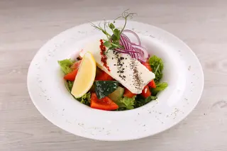 Салат з сиром Фета та овочами (255г)