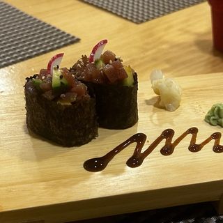 Gunkan Tartar Atún (2 Pzs.)