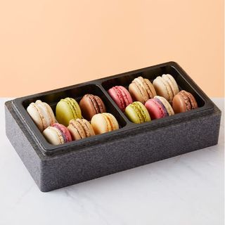 Cofre Con 12 Macarons Rellenos De Helado Variados