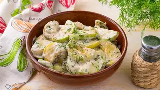 Кабачки со сметанным соусом  (190 гр.)