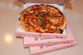 Pizza Napoletana 31 Cm.