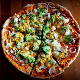 Pizza Broccoli