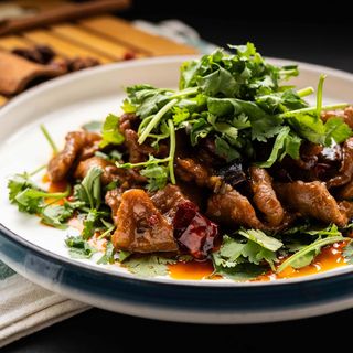 Manzo al prezzemolo cinese 炝炒牛肉