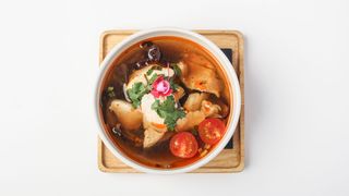 TOM YUM Z KURCZAKIEM