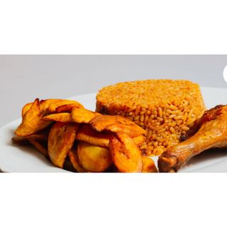 Jollof Rice, Chicken & Plantain