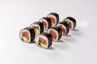 Salmon tuna roll