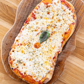 Pinsa Margarita Clásica