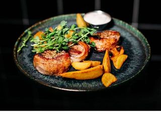 Медальйони зі свинини (150/70/50g)