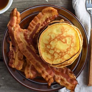 Pankejki z Bekonem i Syropem Klonowym