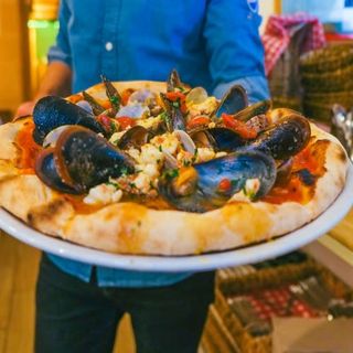 Pizza Frutti Di Mare (33 Cm.)