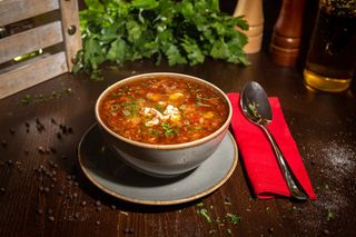 Ciorba taraneasca de pui