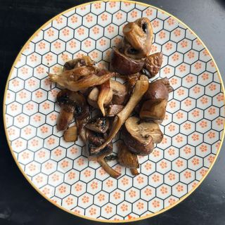 Ciuperci  trase în unt