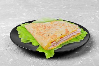 Quesadilla sa sirom i šunkom 200 gr
