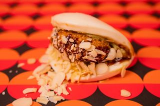 Bao cruncy salmon