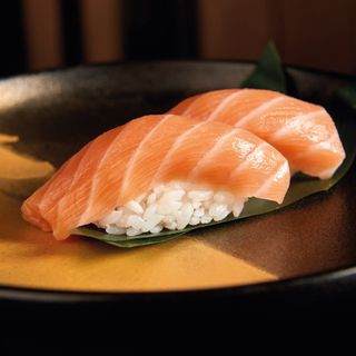 Nigiri salmone 