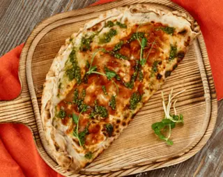 Кальцоне з шинкою і грибами (472г)