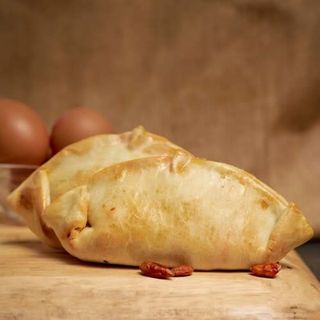 Empanada de carne picante