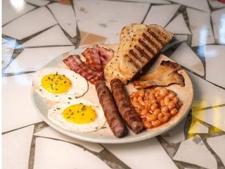 АНГЛІЙСЬКИЙ чи як його СНІДАНОК