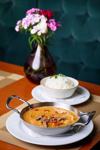 Massaman curry cu rata