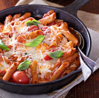 Penne Siciliene gratinate la cuptor