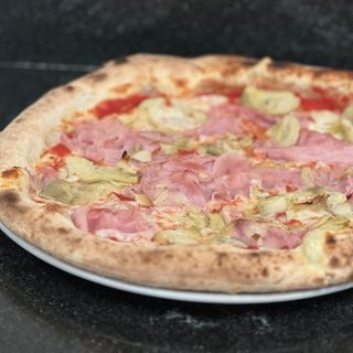 Prosciutto e carciofi