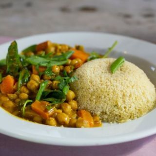 Creamy Chickpea Curry with Rice