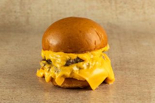 Дабл Сирний бургер