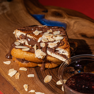 Козуначен сладък сандвич (200 гр.)