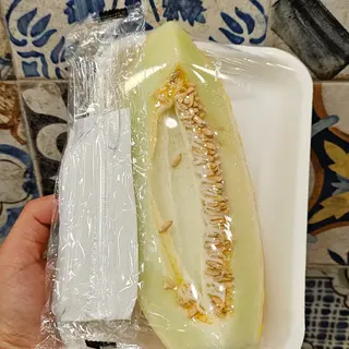 Mellone giallo  freddo circa 1.2 kg 
