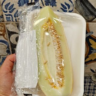 Mellone giallo  freddo circa 1.2 kg 