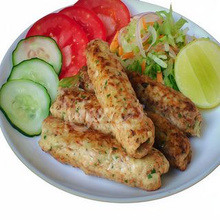 Plato Seekh Kebab De Pollo