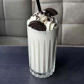 Молочний коктейль oreo (300мл)