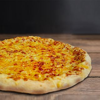 Pizza Cinco Quesos (Familiar) 