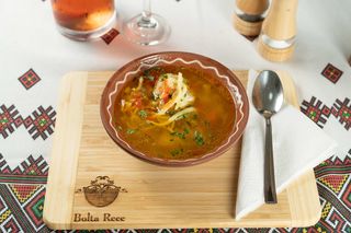 Zama gaina cu taitei de casa