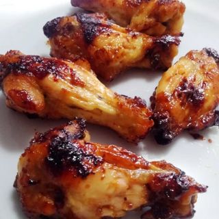 Alitas De Pollo Fritas (Media Ración) 6 unidades